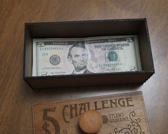 Caja de Ahorros de Five Dollar Challenge