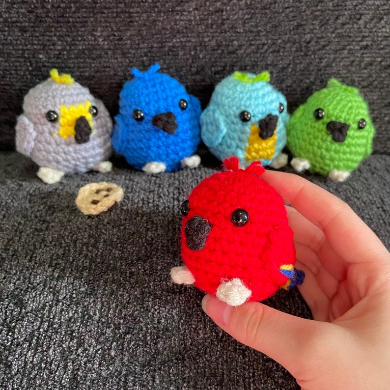 Minecraft Parrot Inspired Plush - Homemade Crochet Plushie MCYT Plush Doll Gift Dream SMP Small Plushy Kawaii Bird Keychain 