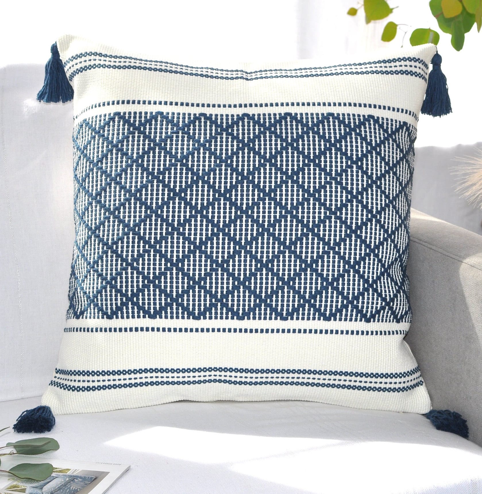 Oveesha Black And White Pillow Covers 18x18 Modern Style