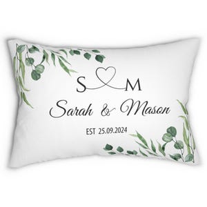 Gepersonaliseerde huwelijkscadeau kussen met paar namen en datum aangepast monogram kussen jubileum housewarming cadeau romantisch aandenken decor