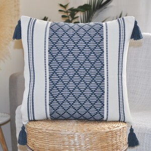 Woven Pillow Covers with Tassels Cotton Cushion Covers Decorative Designer PillowCase Modern Boho Home Decor Trendy Checkered Plaid Pattern Blue