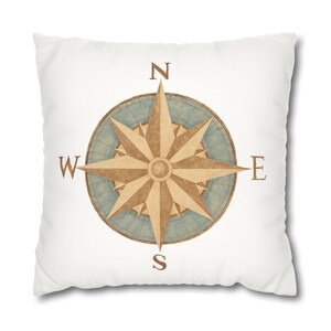 Rustic Nautical Compass Throw Pillow Cover Vintage Coastal Decorative Pillow for Sofa, Couch, Beach House Decor Cushion Cover