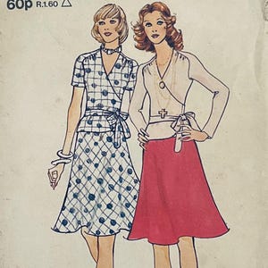 Vogue 8534 Vintage 70s Sewing Pattern Misses&#39; two-piece dress to fit 34 bust cut complete