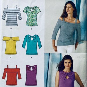 Peut inclure: Un patron de couture pour cinq hauts différents. Les hauts sont tous sans manches ou à manches courtes et ont une variété d'encols et de styles. Le patron comprend des instructions pour la réalisation de chaque haut.