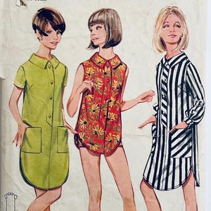 Puede incluir: Ilustración de moda vintage con tres mujeres con vestidos. Los vestidos incluyen un vestido verde con cuello, una blusa roja con estampado floral y un vestido a rayas blanco y negro. La ilustración tiene una estética retro.