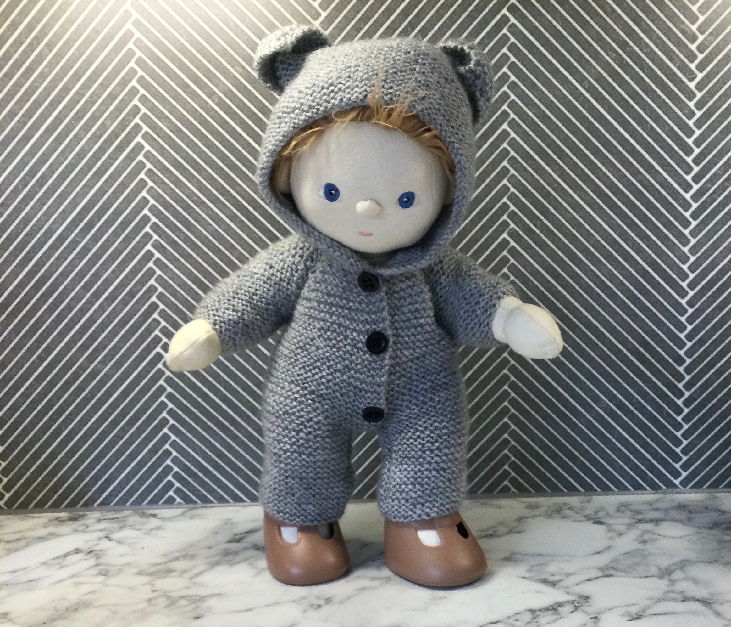 Knitted dolls clothes 2025