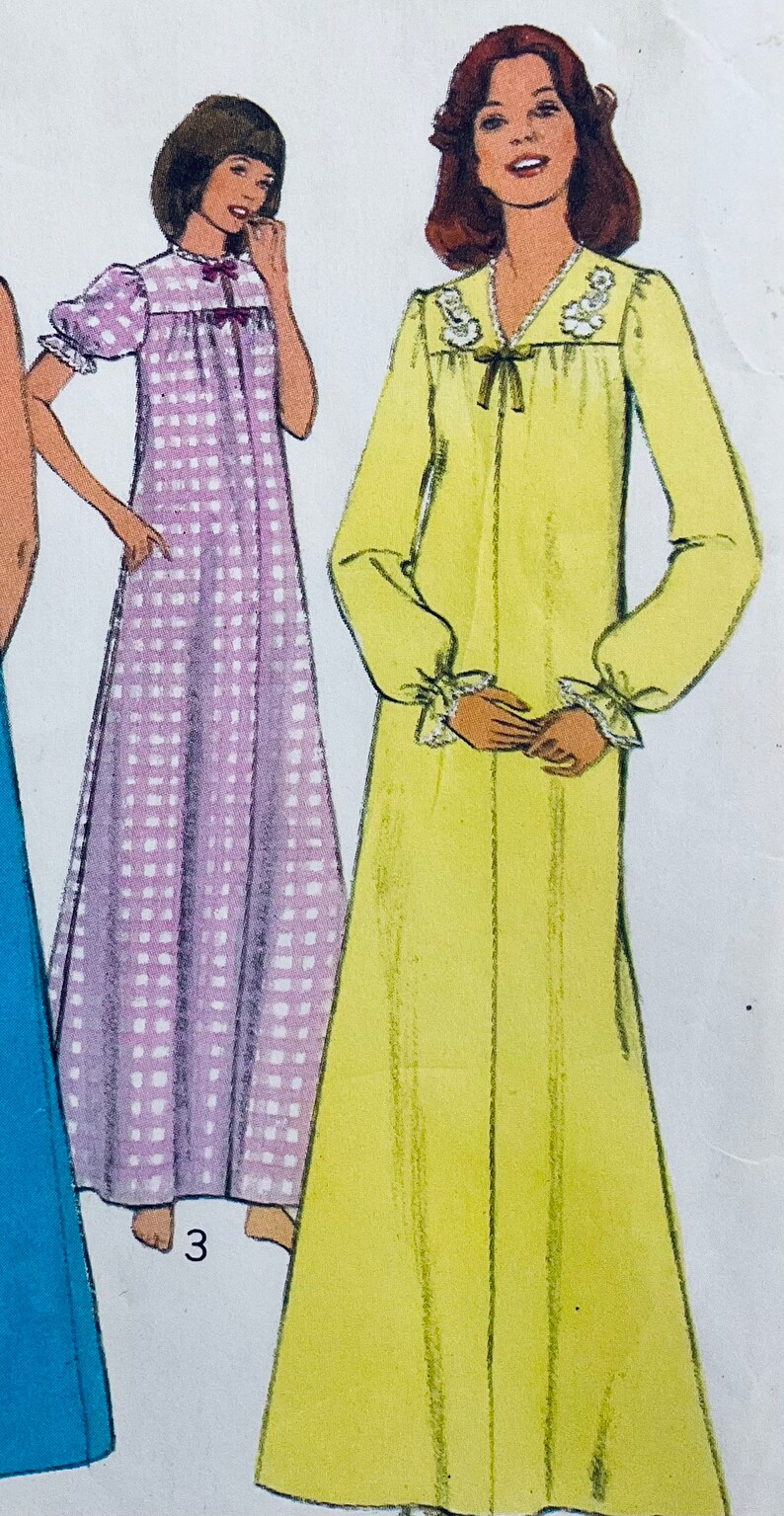 Style 1220 Vintage 1975 Sewing Pattern Misses' Nightdresses in Two ...
