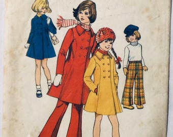 Einfachheit 5231 Vintage 1972 Schnittmuster Kinder gefüttert Zweireihiger Mantel und Hosen für 69 cm Brustschnitt komplett