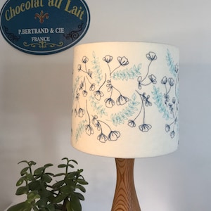 Embroidered flowers Lampshade image 1