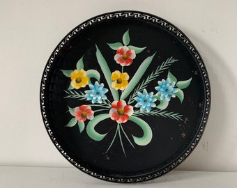 Vintage black floral round toleware tray / art deco punched metal tole serving tray /  grand millenial kitchen decor table styling