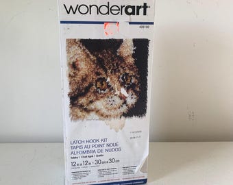 Vintage Wonderart cat latch hook kit / retro 70s yarn craft kit / kitten cat lover gift / retro home decor