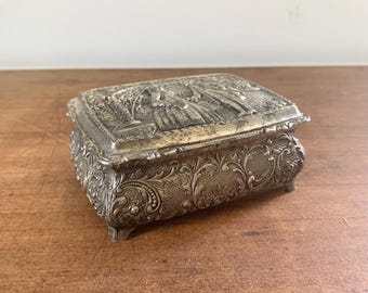 Vintage silver toned jewelry box / little ornate red velvet lined jewelry casket /  trinket box