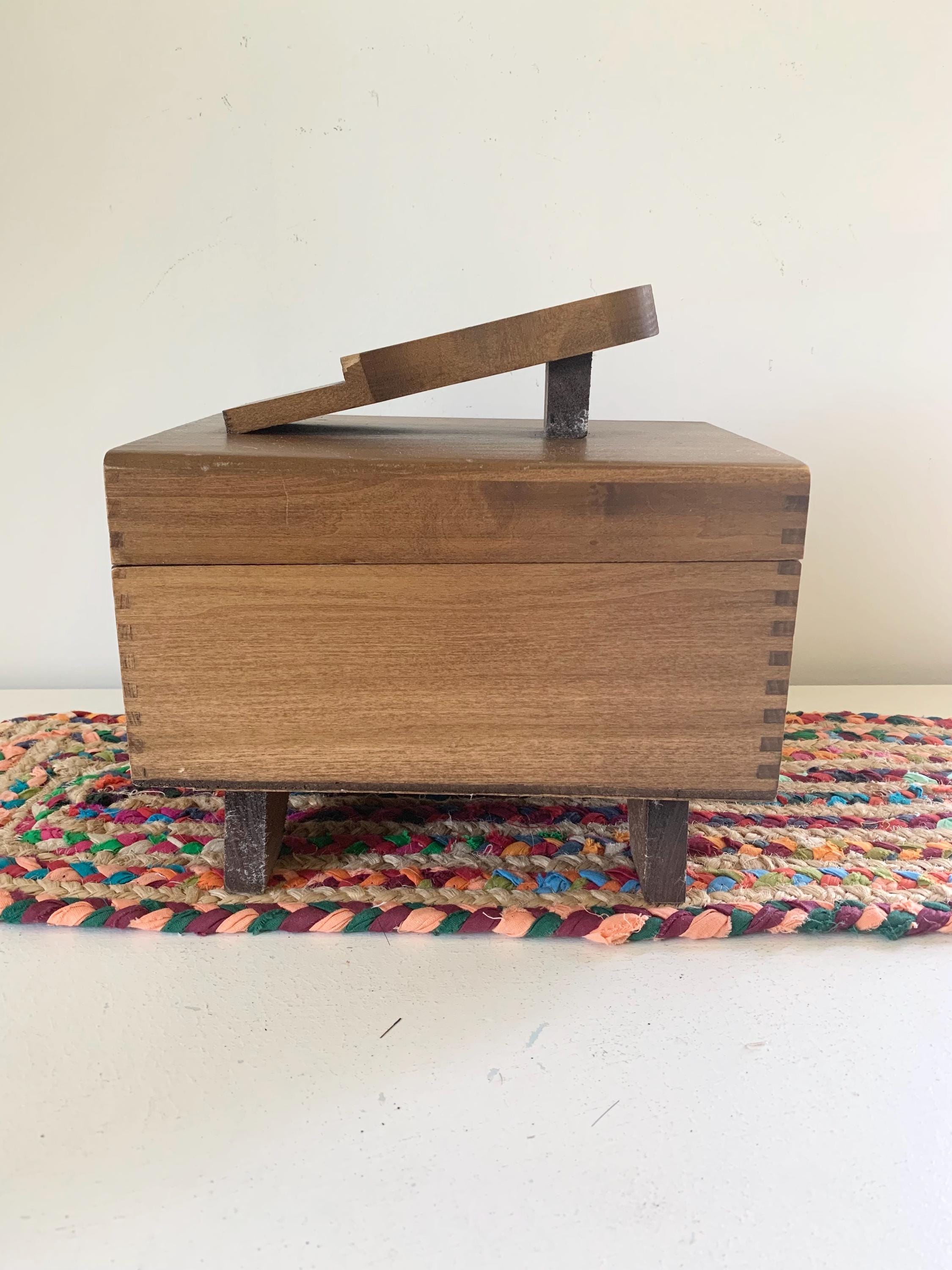 Vintage Kiwi Shoe Groomer Wooden Shoe Shine Box With Cleaning