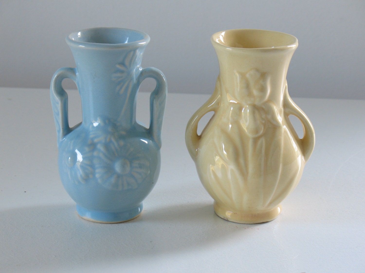 Vintage USA Pottery Small Vase set of 2 / flowers floral Etsy
