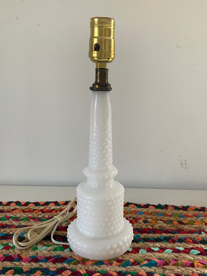 Vintage hobnail milk glass lamp /white bedside bedroom light / lighting retro cottage chic feminine decor image 2