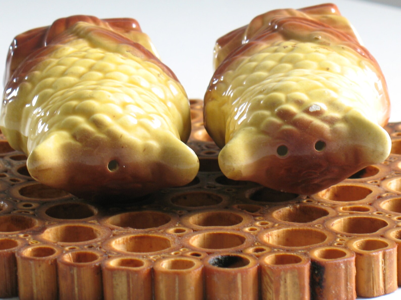 Vintage Ceramic Owl Salt and Pepper Shakers / Knoxville Etsy