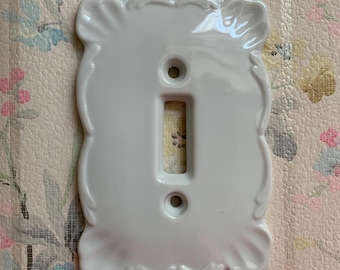 Vintage White Porcelain ceramic single Switch Plate Cover /  Maryland China Japan / grand millennial coastal grandma decor