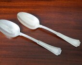 1881 Rogers 1915 A1 Grecian Pattern Serving Spoons Wedding Mid Century Flatware Serve Ware Serving Spoons Wanna Spoon