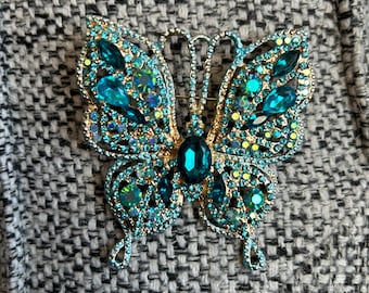 Butterfly brooch, vintage brooch, gift for her, mother day brooch, anniversary gift, butterfly jewelry