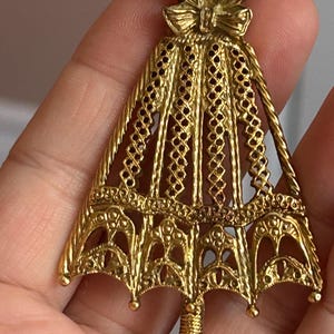umbrella brooch, good brooch, birthday gift, rainy day, filigree brooch, gift for her, whimsical brooch, Victorian brooch, vintage brooch