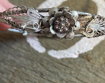 Vintage Sterling Silver Flower Bangle | .925 Italy
