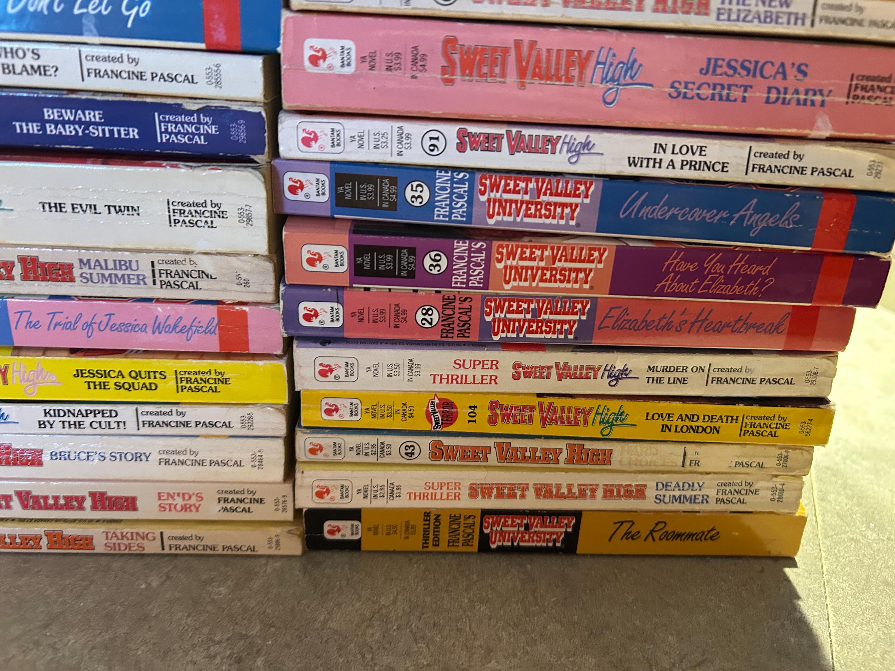 Sweet Valley High Book Set: Vintage Teen Paperback Collection