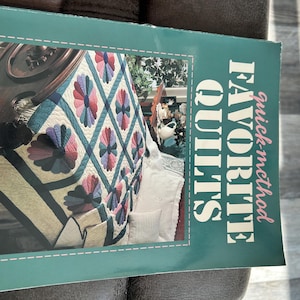 Libro de patchwork y acolchado de Better Homes and Gardens, diseños contemporáneos tradicionales
