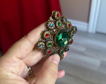 Vintage Broach K18(金)グリーンストーン装飾 リーフ型ブローチ K18