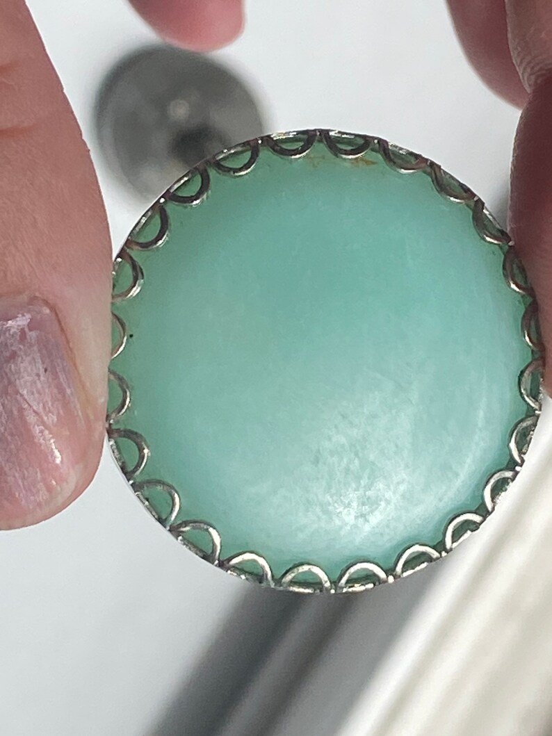 Vintage 1970 earrings-clip ons-no stamp