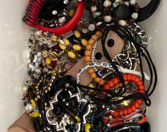 2+lbs vintage to mod. Costume jewelry mix lot-jewelry crafts mix bulk destash-mystery wearable jewelry lot all wearable no junk