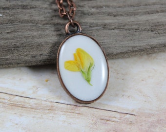 Copper Oval Yellow Wild Flower Necklace