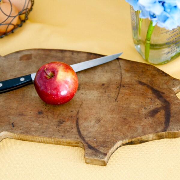 Vintage Wooden Pig Cutting Board