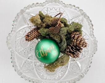 Gepersonaliseerde 4-inch groene hand-lettered ornament