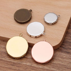 Bulk 50 pcs pendants settings bezel blanks round lace border Brass base image 3