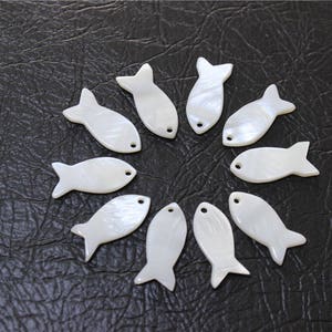 pendant charms white shell fish top quality
