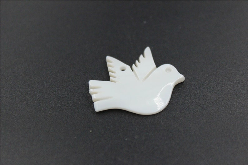2 Pcs Chic Pendant Shell White Pigeon Peace Top Quality Jewelry Necklaces Bgc Sedahotels Com
