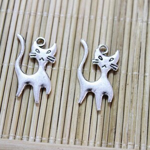 20 pcs pendants charms cat metal antique silver