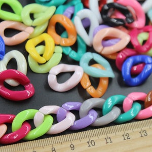 50 pcs plastique acrylique maillon chaînon anneau pour chaine  mix couleur attache lunette chaine
