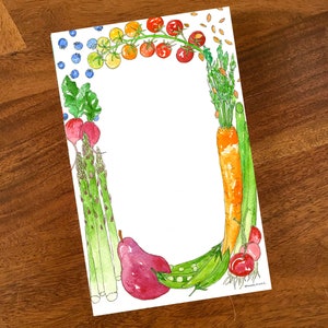 Bloco de notas ilustrado com frutas e vegetais, 5,5 x 8,5 pol., 50 páginas, aquarela, design original de bloco de notas pintado à mão, papel exclusivo