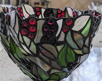 Pantalla de lámpara de vidrio tintado estilo Tiffany vintage de 5,5" de alto, 8,5" de ancho, abertura de 1 1/2" ~ Pantalla