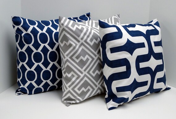 Items similar to Navy Blue and Gray Pillow Covers 18x18 ...