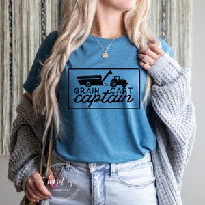 穀物カートのキャプテン - ファームTシャツ - ユニセックスTシャツ