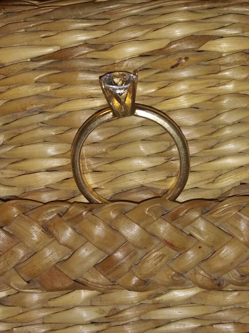 Natural White Zircon 10K Yellow Gold Engagement Ring (COMES WITH REPORT) - Thumbnail 4