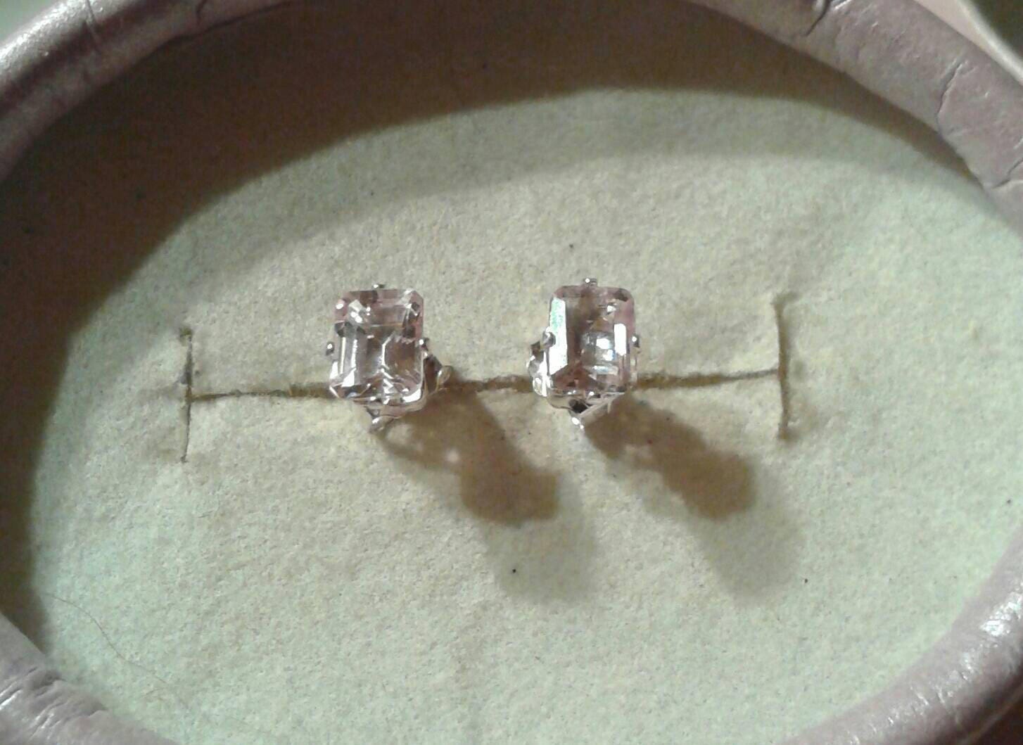 Natural Soft Peachy Pink Morganite Sterling Silver Stud Earrings - Thumbnail 2