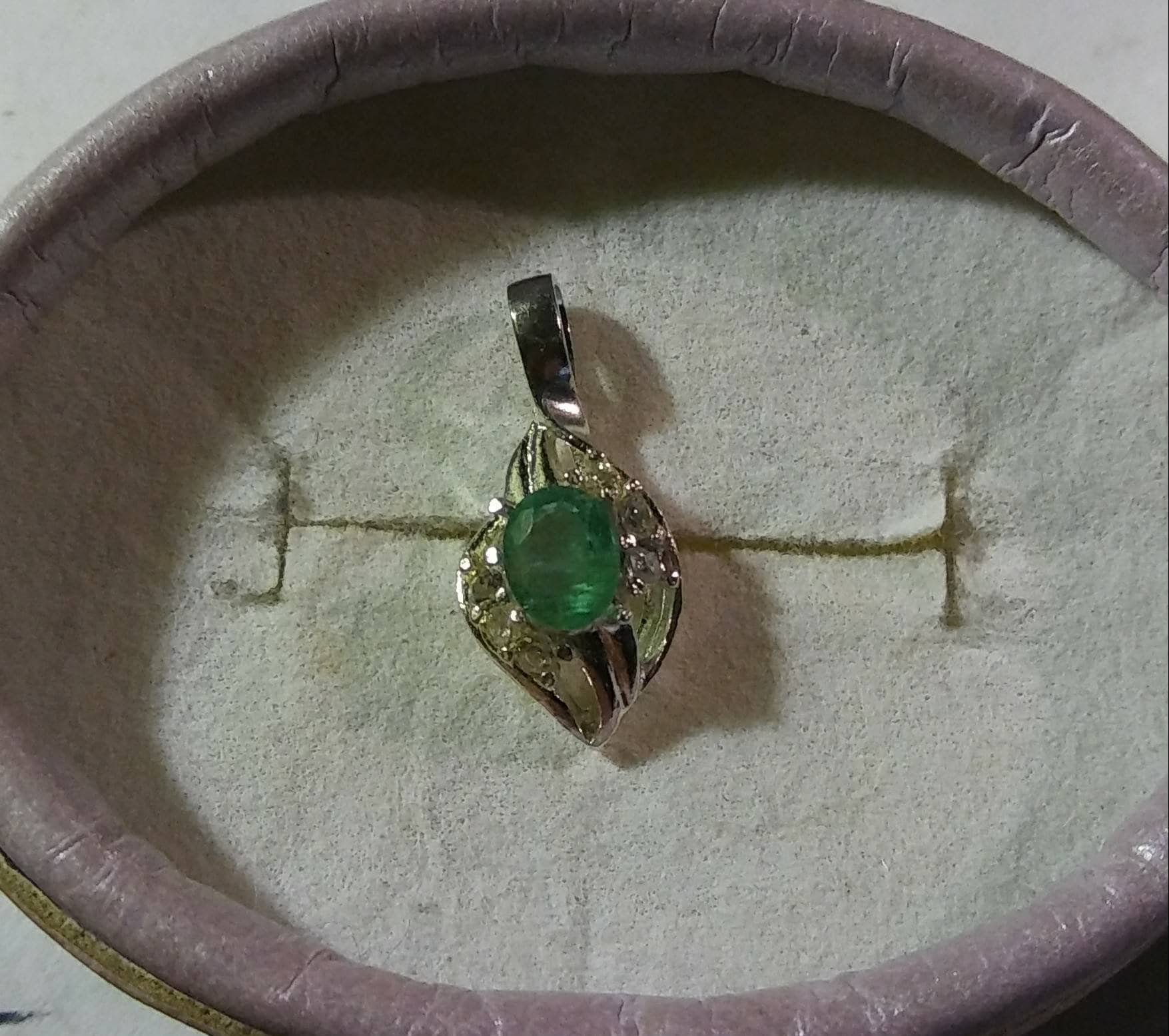 Natural Emerald White Sapphire accented Sterling Silver Necklace - Thumbnail 3