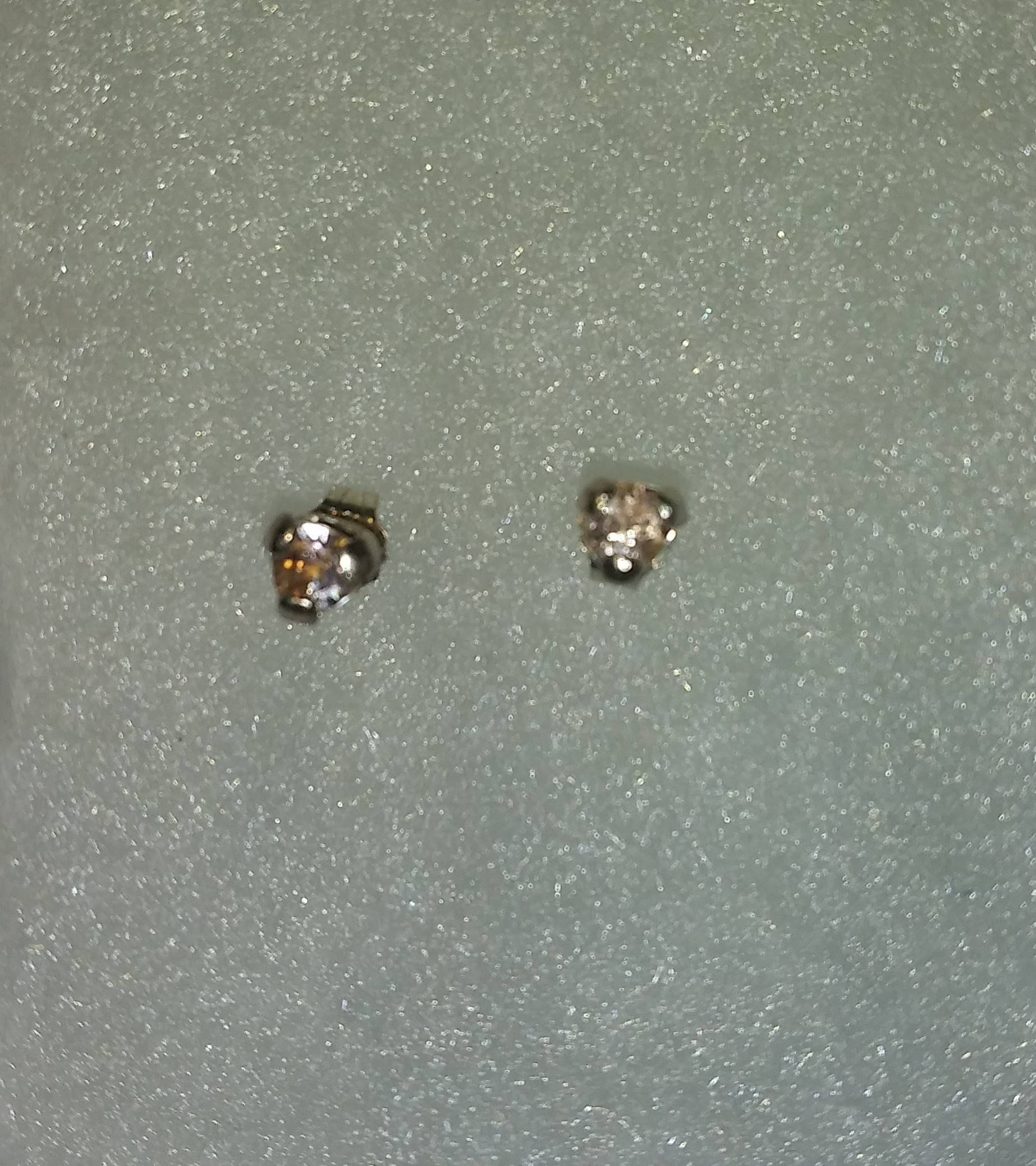 Natural Soft Peachy Pink Morganite Sterling Silver Stud Earrings - Thumbnail 6