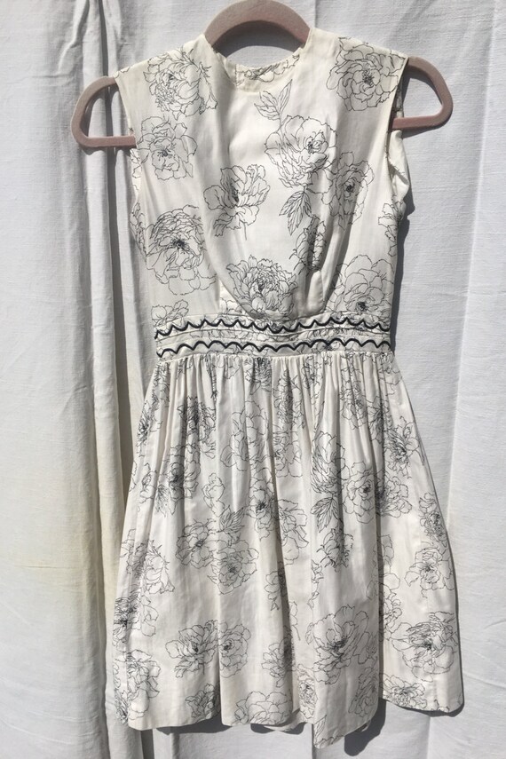 1950s White and Black Flower Sundress