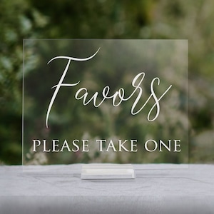 Acrylic Wedding Favors Sign | Acrylic Cards Table Sign Gifts Table Sign | Acrylic Favors Sign | Wedding Favors Sign - SCC-85