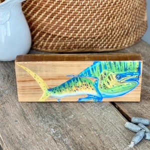 Mahi Fish Art on Wood w Resin Top Coat. Realistic Mahi Mahi Fish Painting. Resin Ocean Art. Small Beach Shelf Art. Fisherman Gifts. Fish Art