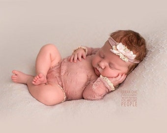 4-Piece Newborn Girl Prop Set, Pink Romper, Newborn Girl Outfit, Pink Lace Romper, Newborn Girl Props, Mauve and Cream Outfit, Lace Hat Set